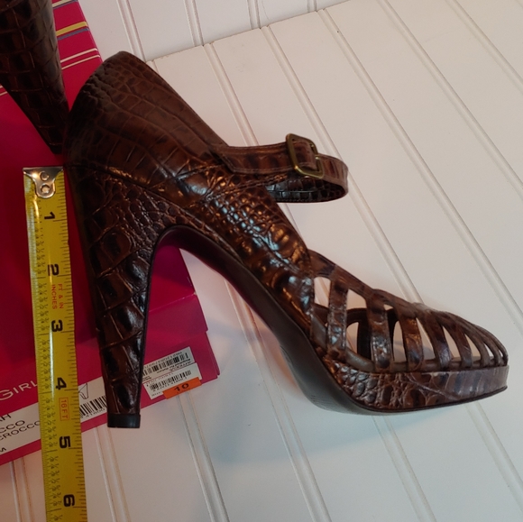 BCBGirls NWOT Teah Croc Embossed Brown Leather Open Toe Platform Heels size 10 - Picture 5 of 7